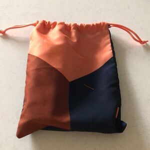 Ipsy glam bag with 5 new mystery items!